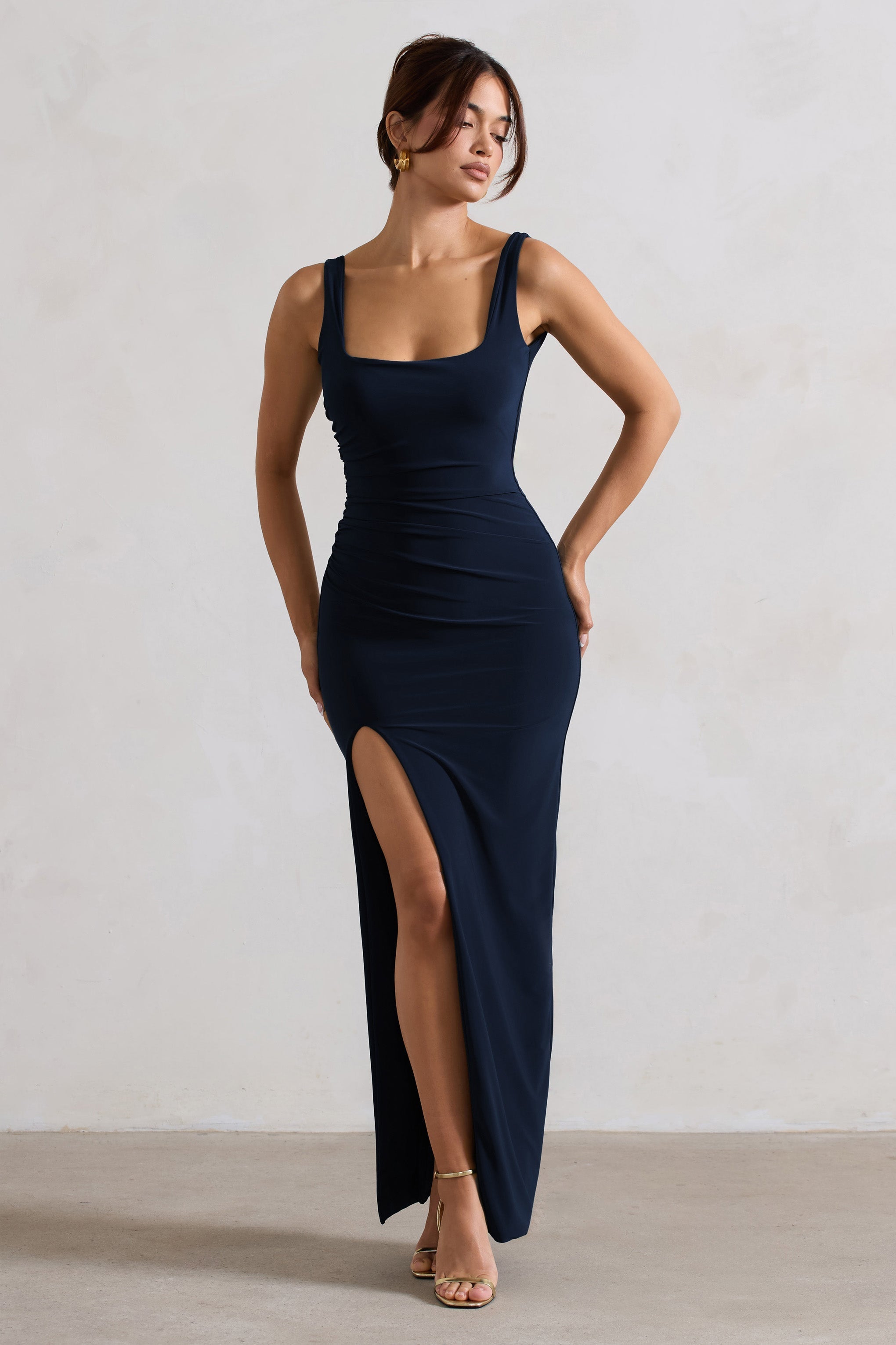 Kate | Marineblau Maxikleid mit quadratischem Ausschnitt, tiefem Rückenausschnitt und seitlichem Beinschlitz