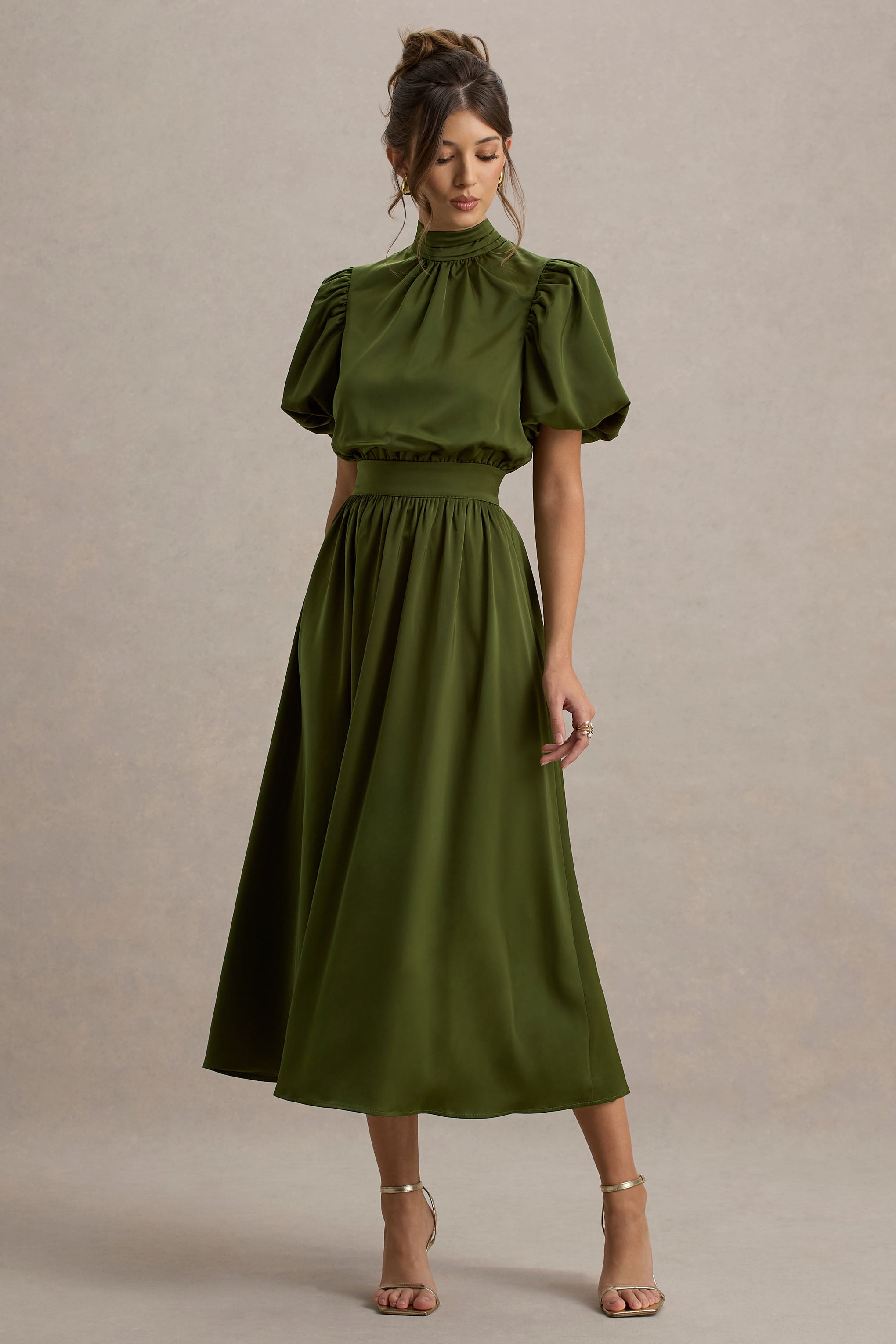 Persea | Olivenfarbenes Satin-Midikleid mit Puffärmeln und Schleife