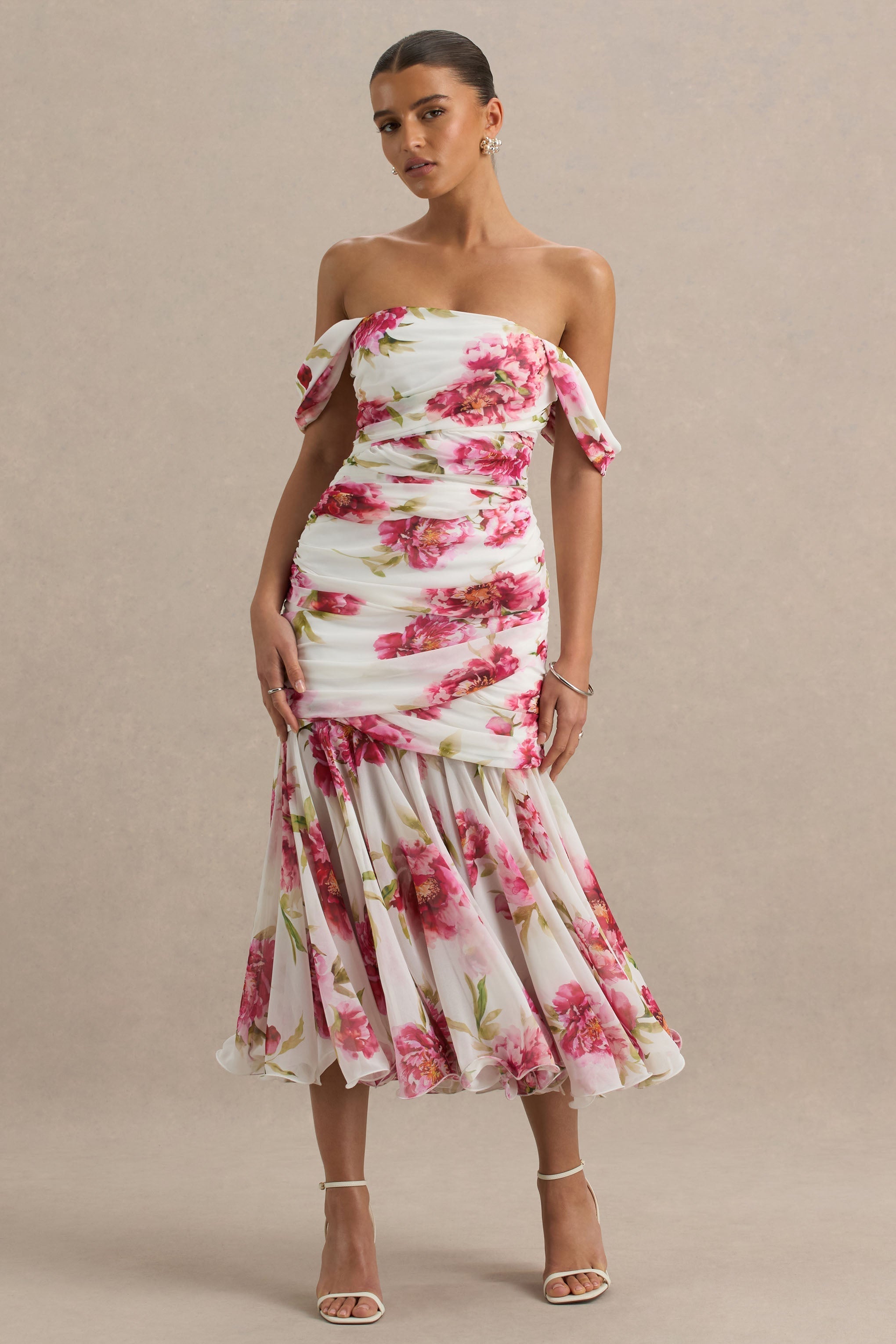 Madelyn | Cremefarbenes Maxikleid mit Blumenmuster, Bardot-Ausschnitt und kurzen Ärmeln