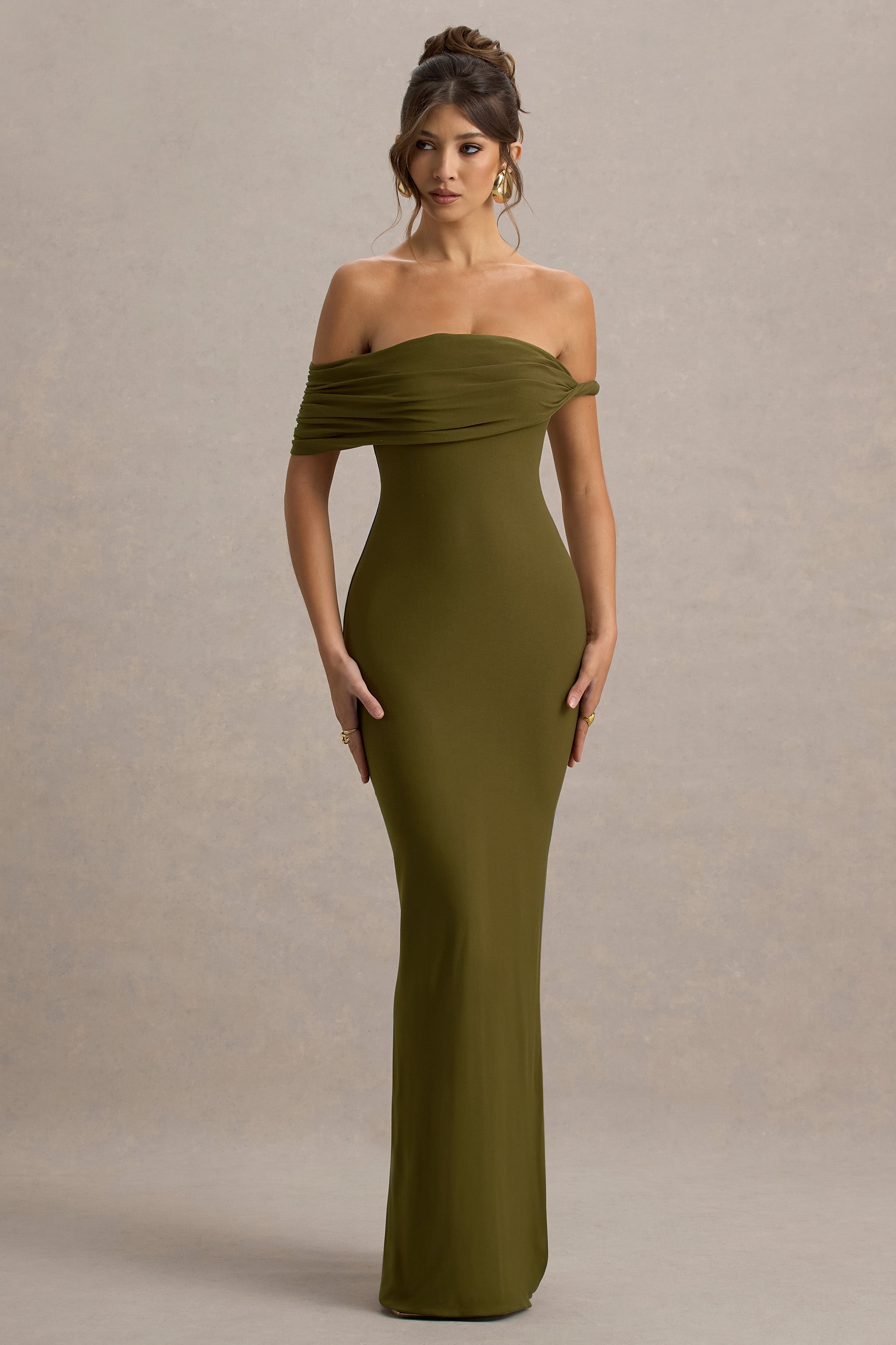 Melika | Grünes Maxi-Kleid im Bardot-Stil mit Twist-Design