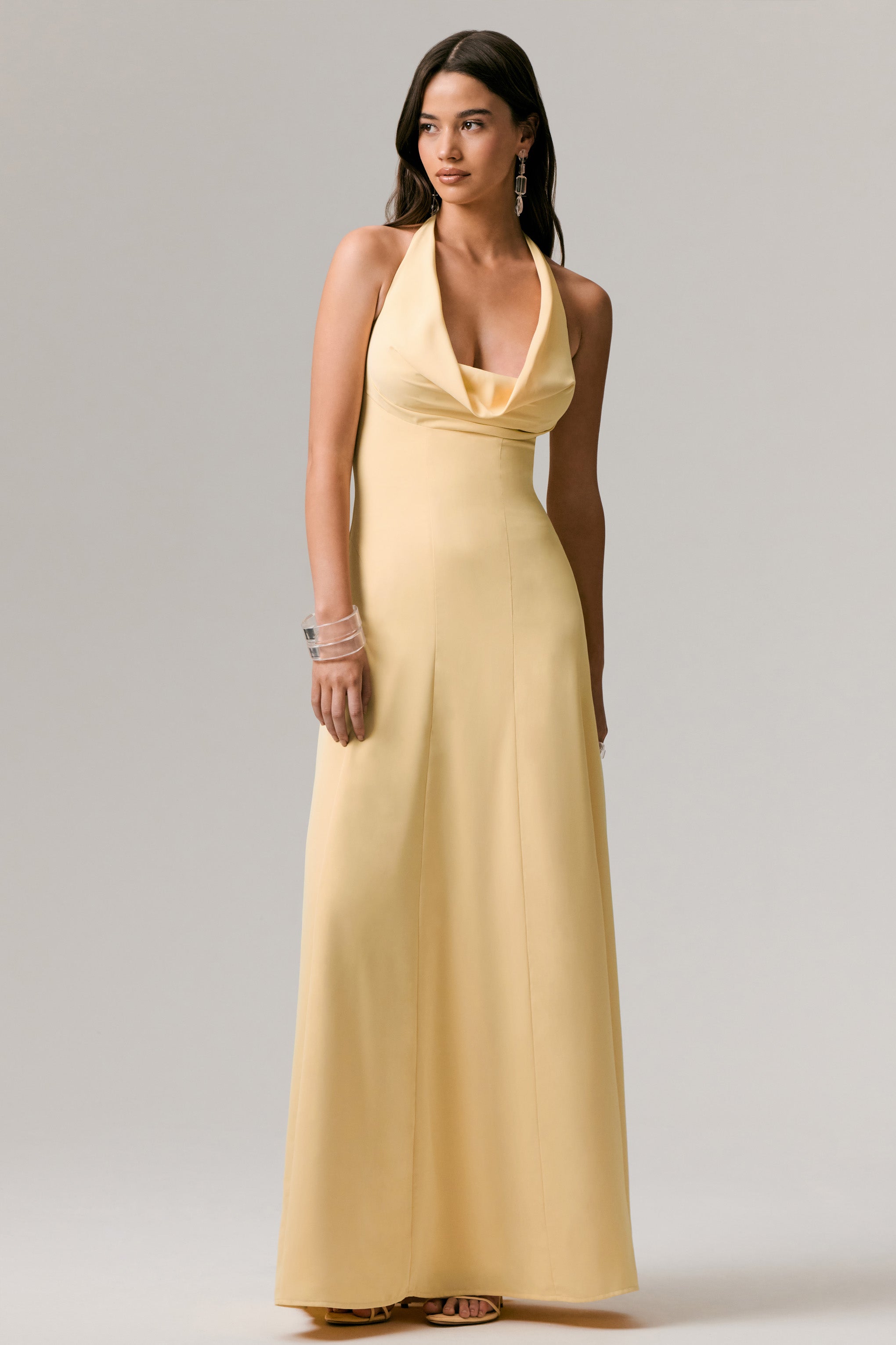 Undeniable | Zitronengelbes Maxikleid mit tiefem V-Ausschnitt und Drapierung