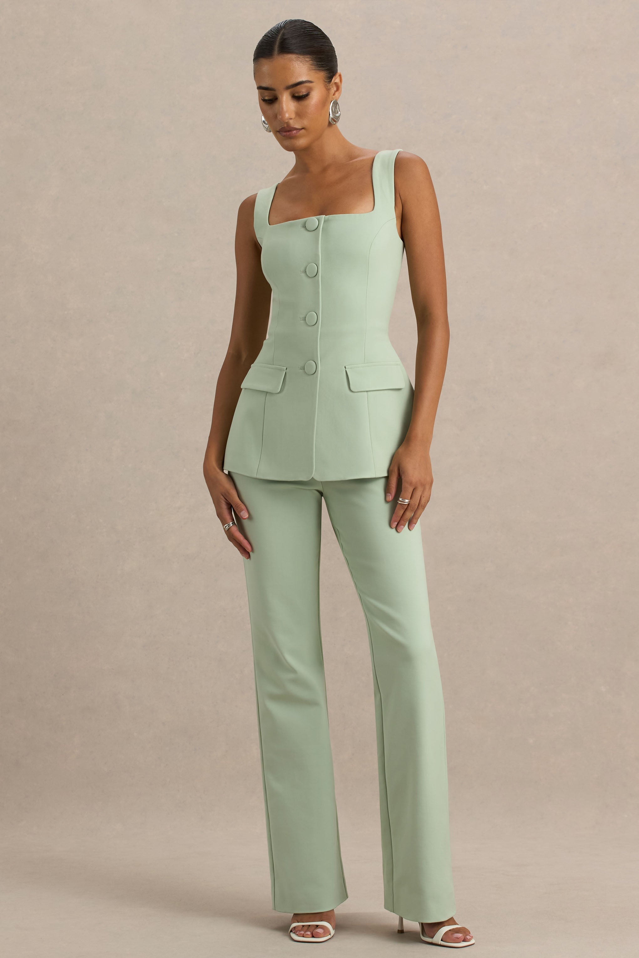 Aceline | Hellgrüner Jumpsuit mit eckigem Ausschnitt und taillierter Passform