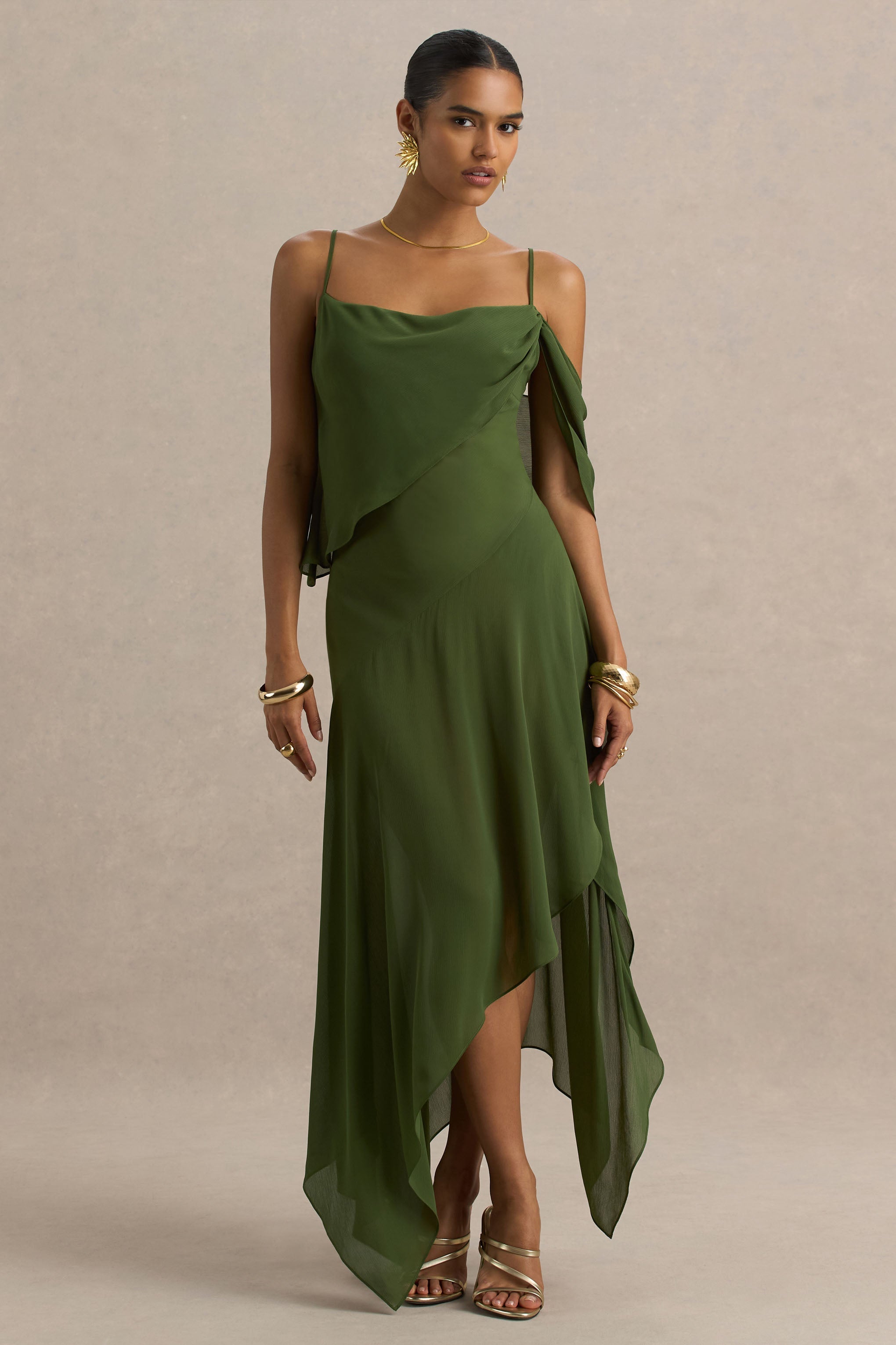 Tiara | Grünes asymmetrisches Midikleid mit Drapierung und offenem Rücken.