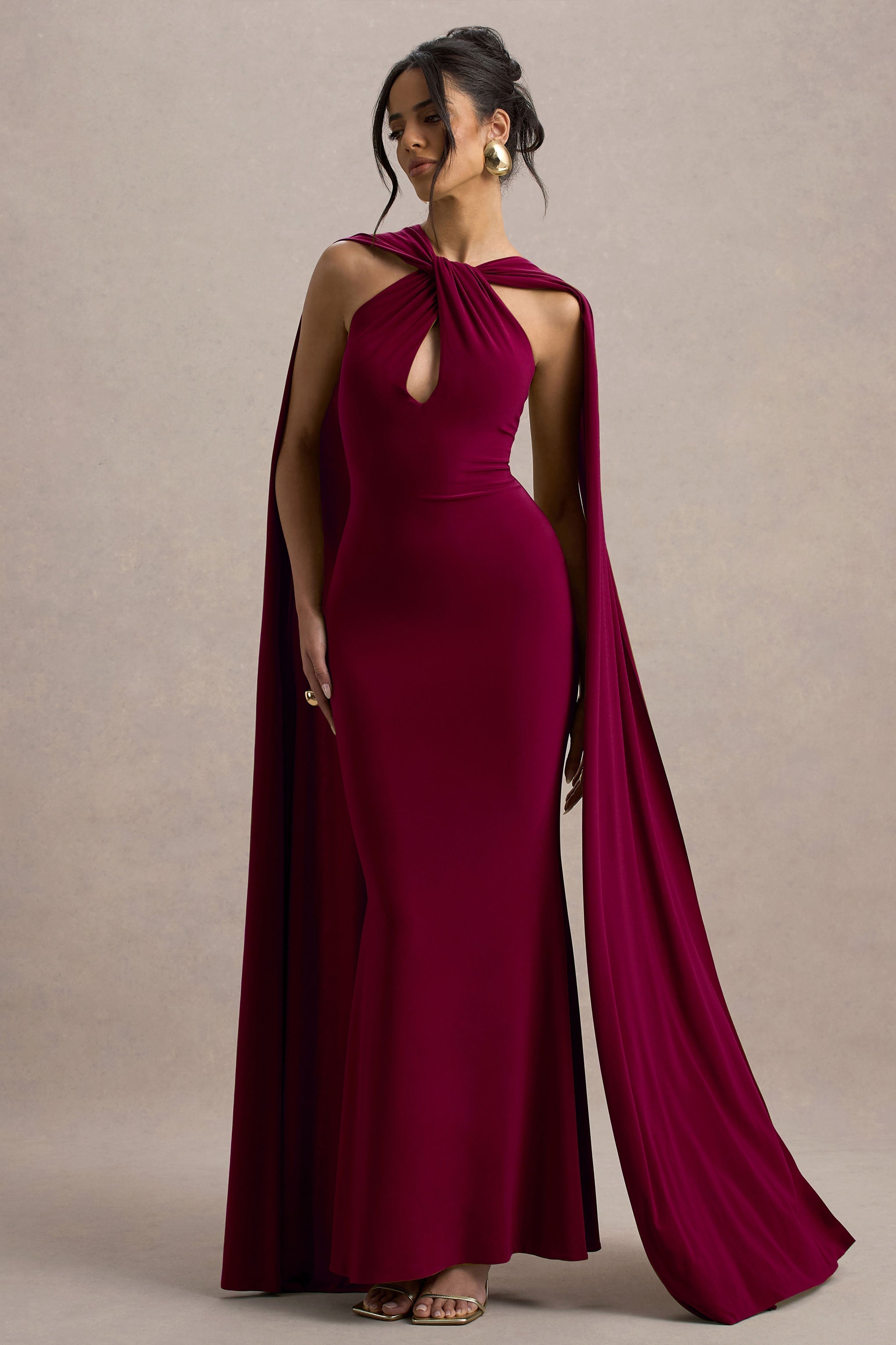 Rhoda | Burgunderrotes Twist-Cape-Maxikleid mit Neckholder