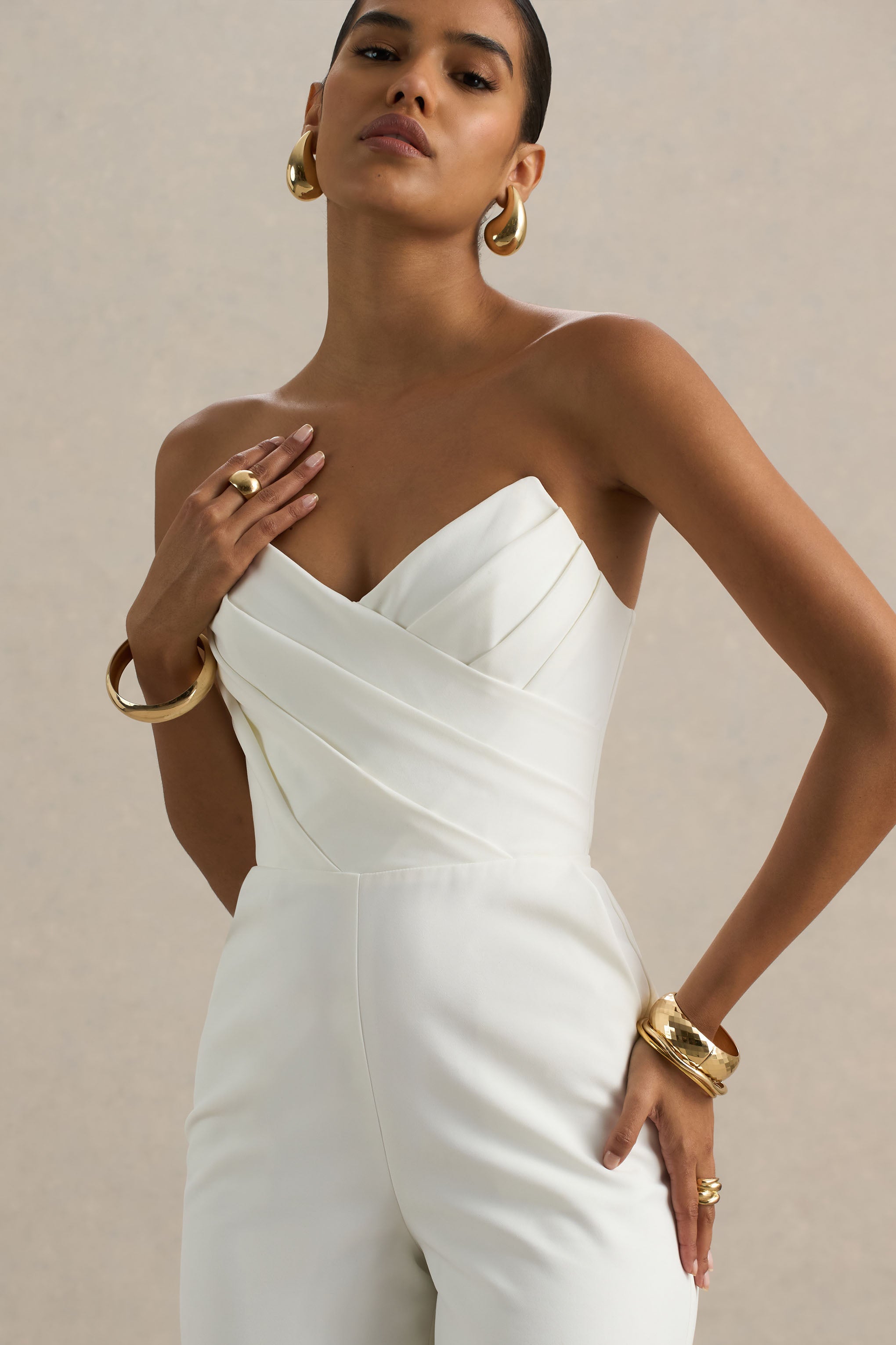 Dainty | Weißer Jumpsuit mit Sweetheart-Ausschnitt