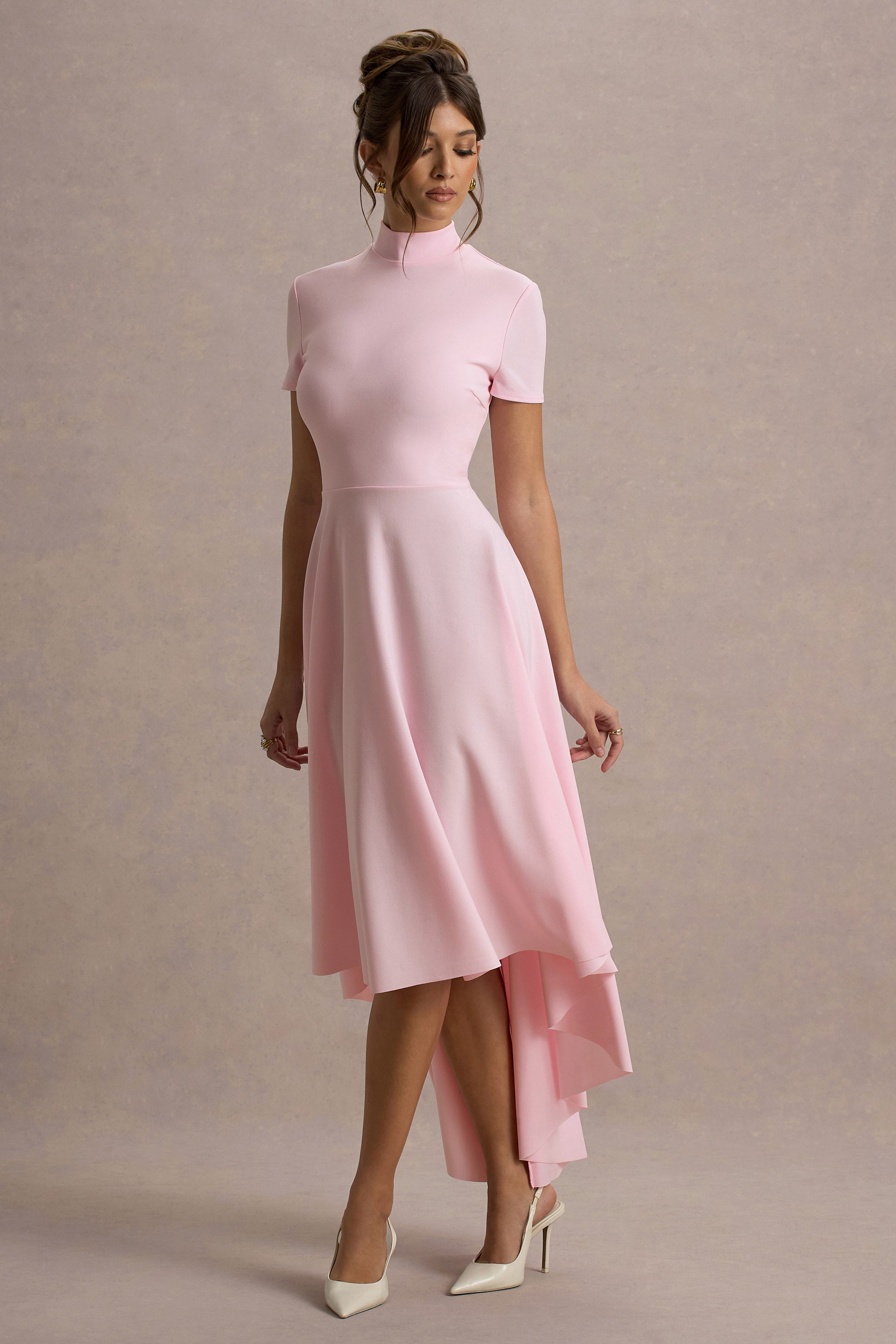 Bellona | Rosa Midi-Kleid mit hohem Kragen und High-Low-Saum