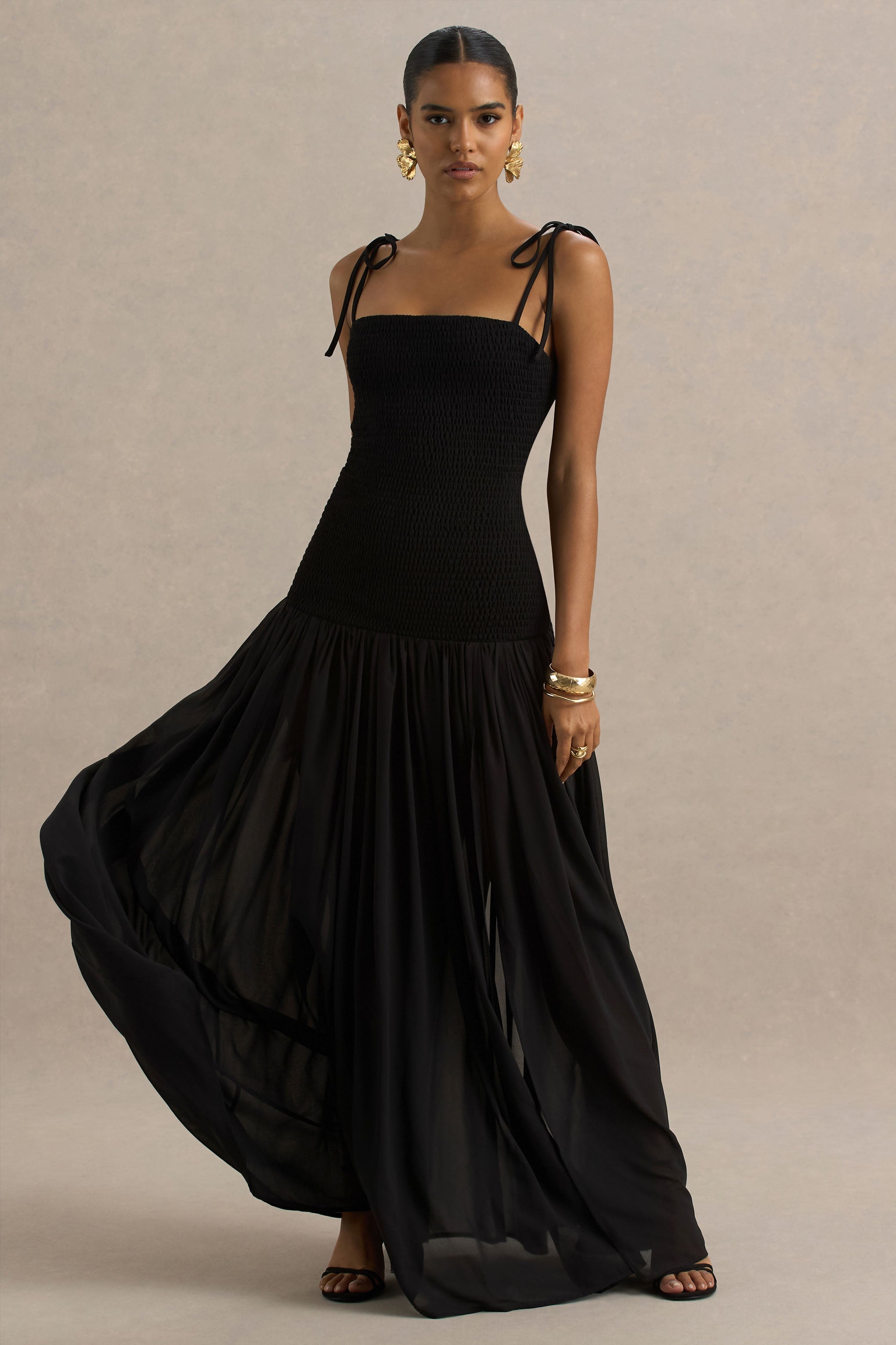 Maeva | Schwarzes Maxikleid mit eckigem Ausschnitt und Fischschwanz-Saum