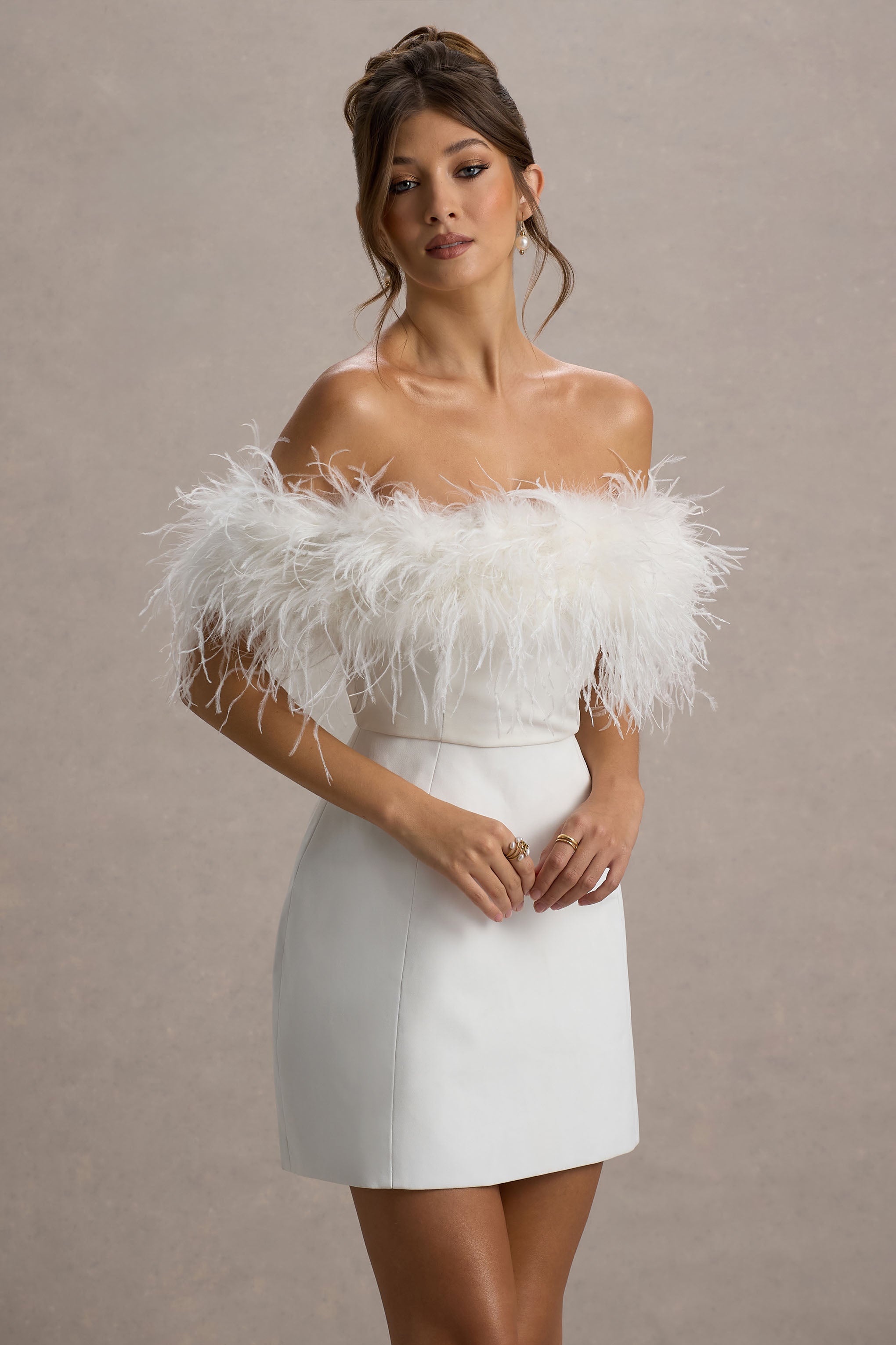 Palace | Weißes Bardot-Minikleid mit Federbesatz
