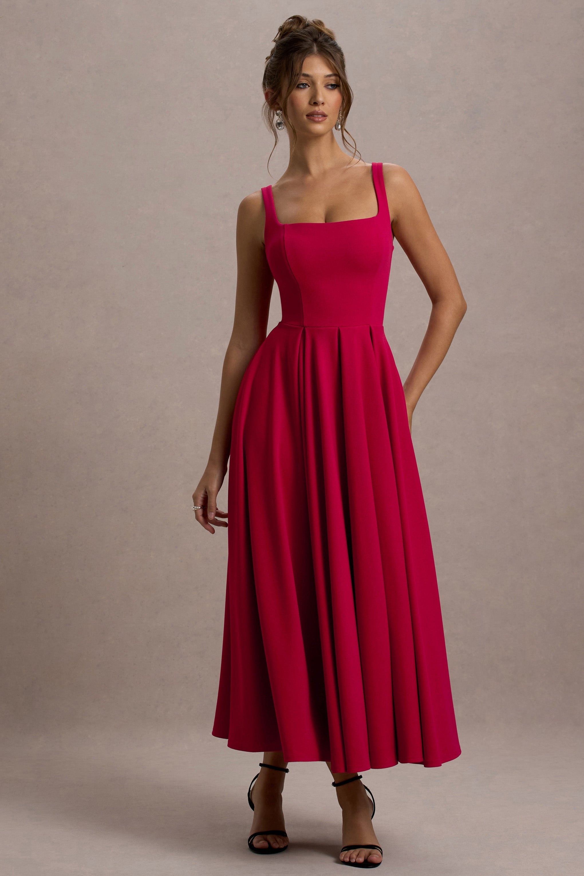 Parina | Rotes Midikleid mit Trägern und Volantsaum