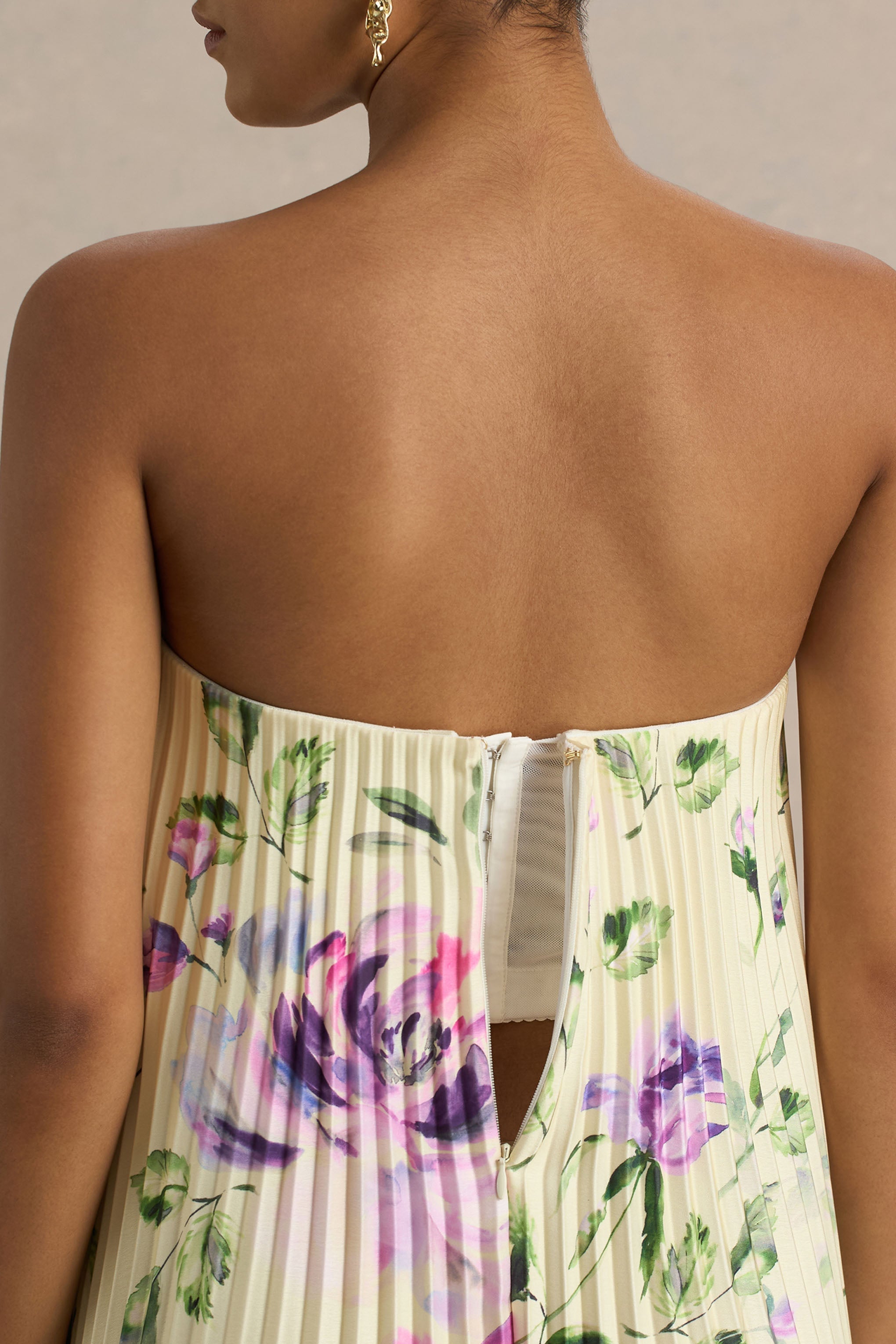 Bergamot | Maxikleid aus Satin mit Rosenmuster und Sweetheart-Ausschnitt.