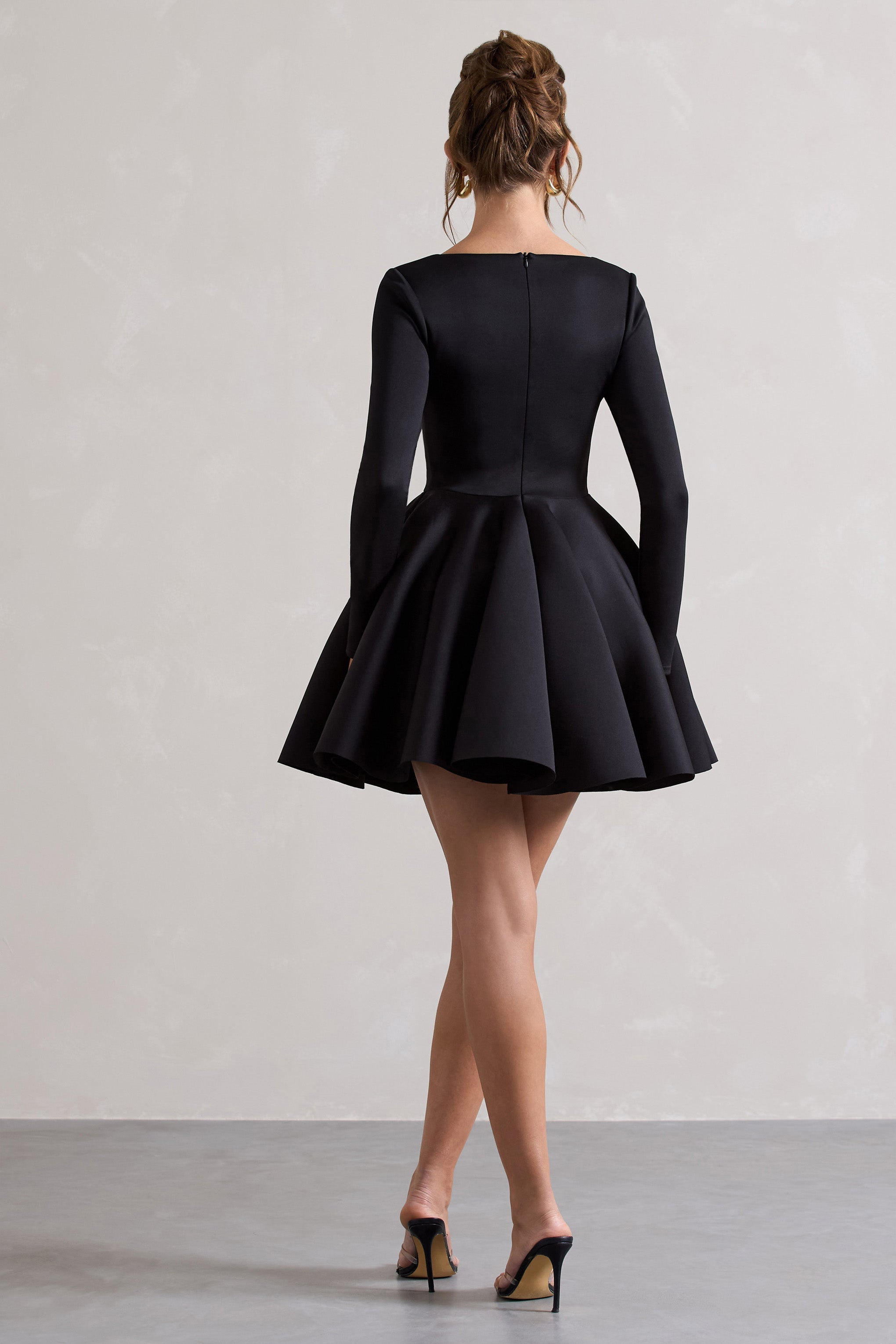 Winslet | Schwarzes Mini-Skaterkleid mit eckigem Ausschnitt