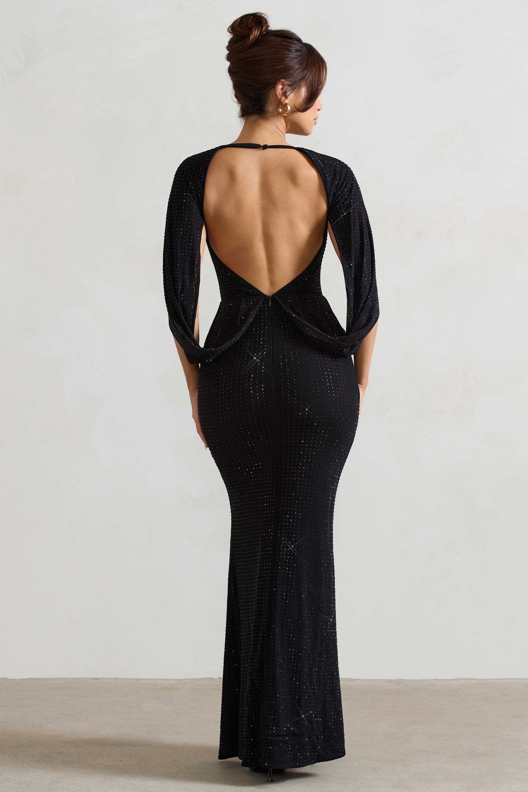 Broadway | Schwarzes verziertes Maxikleid mit Fischschwanz-Schnitt und Cape-Ärmeln
