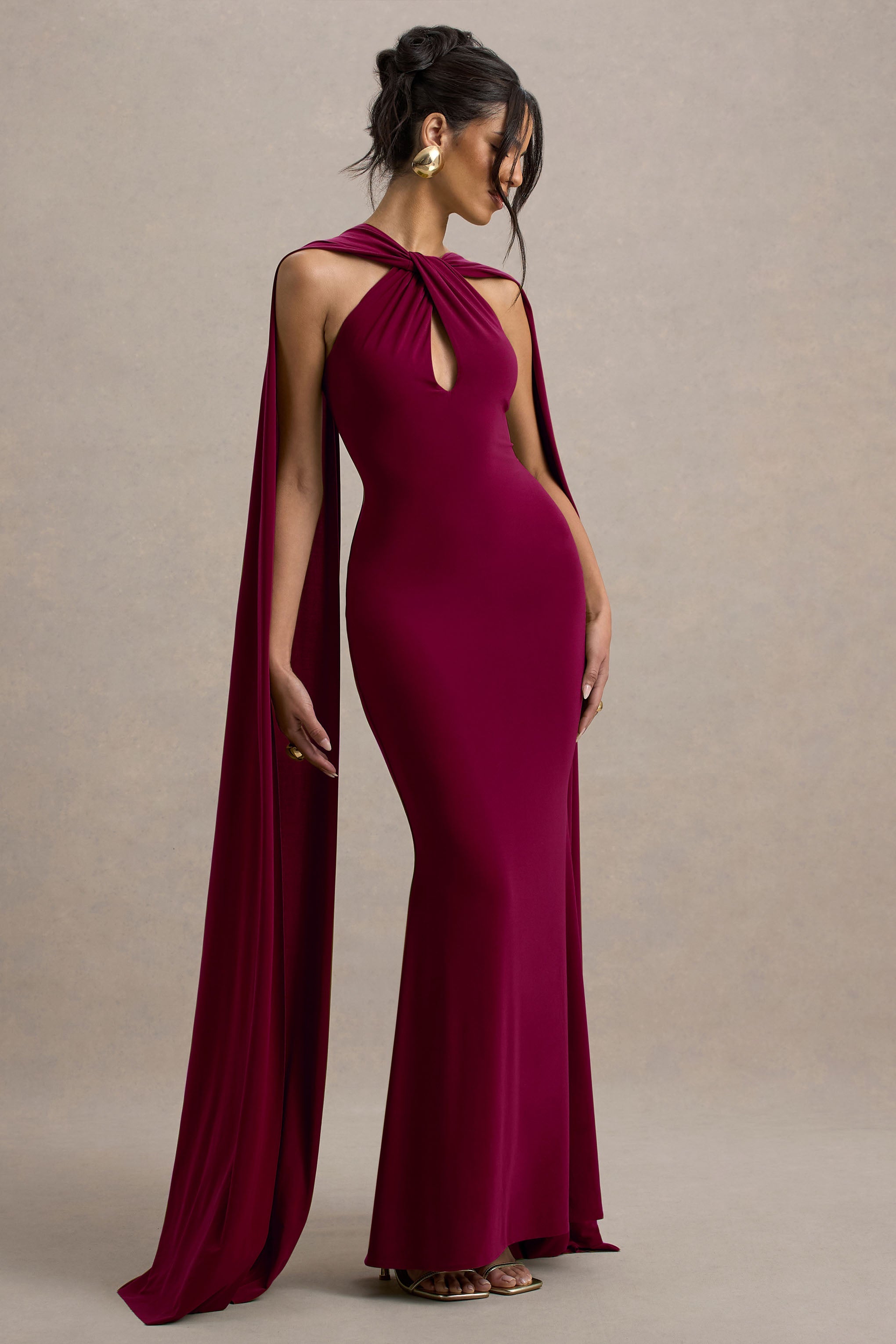 Rhoda | Burgunderrotes Twist-Cape-Maxikleid mit Neckholder