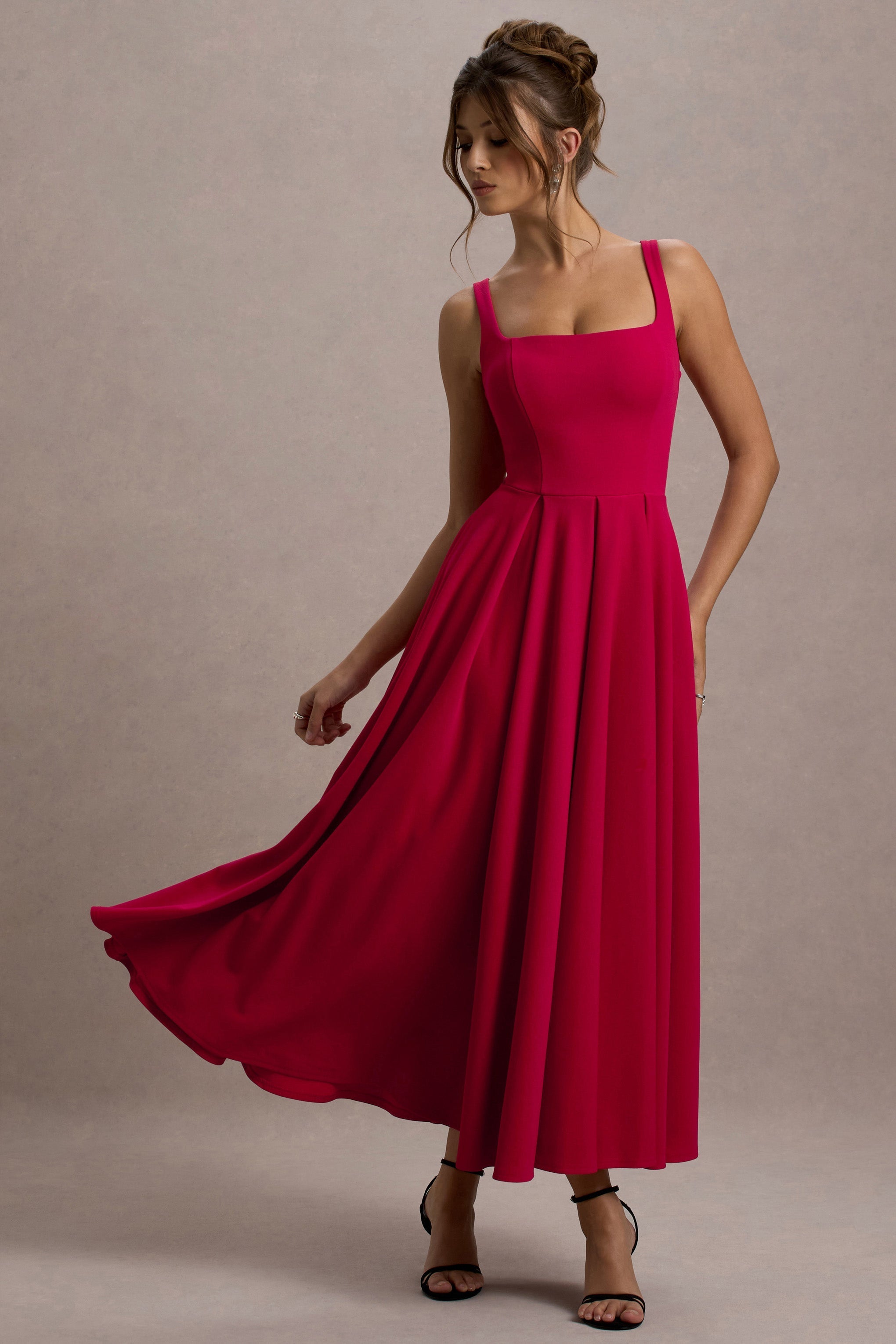Parina | Rotes Midikleid mit Trägern und Volantsaum