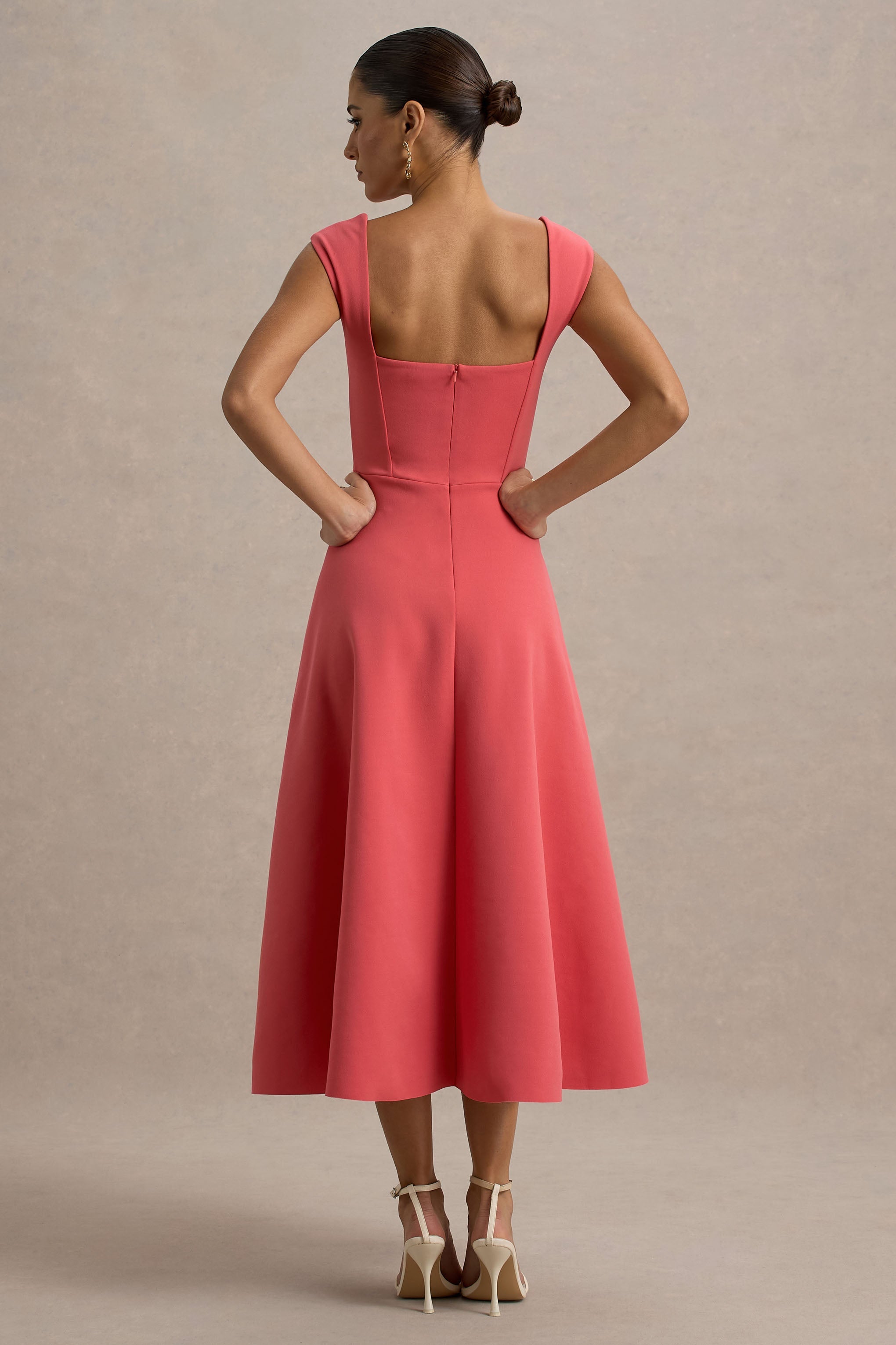 Andromeda | Coralrotes Midikleid mit Herzausschnitt