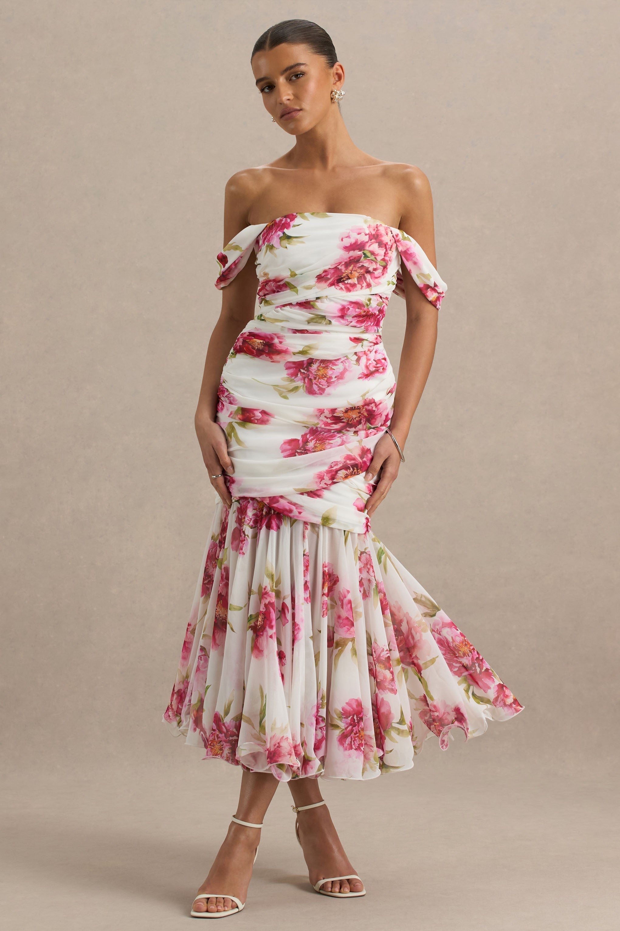 Madelyn | Cremefarbenes Maxikleid mit Blumenmuster, Bardot-Ausschnitt und kurzen Ärmeln