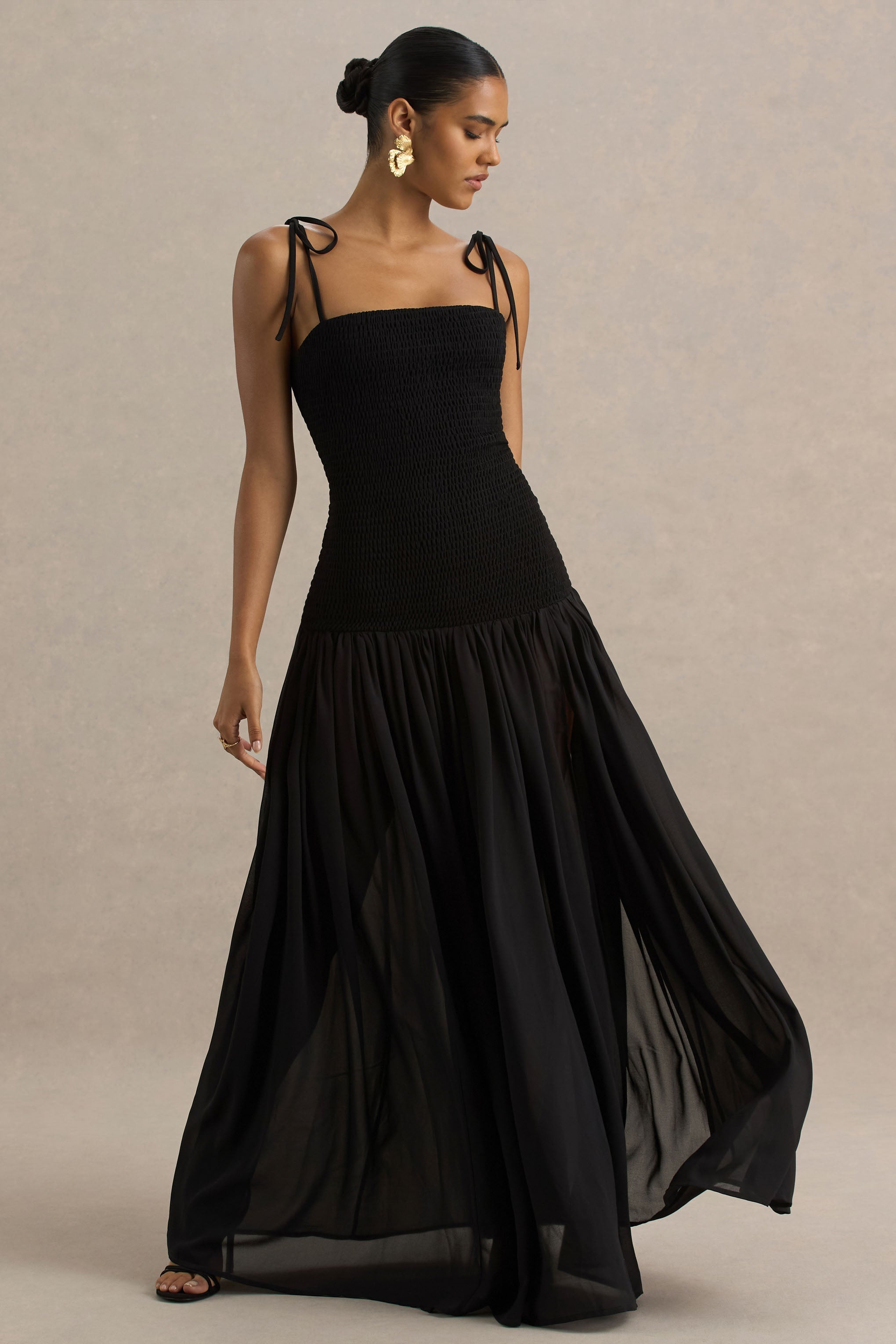 Maeva | Schwarzes Maxikleid mit eckigem Ausschnitt und Fischschwanz-Saum