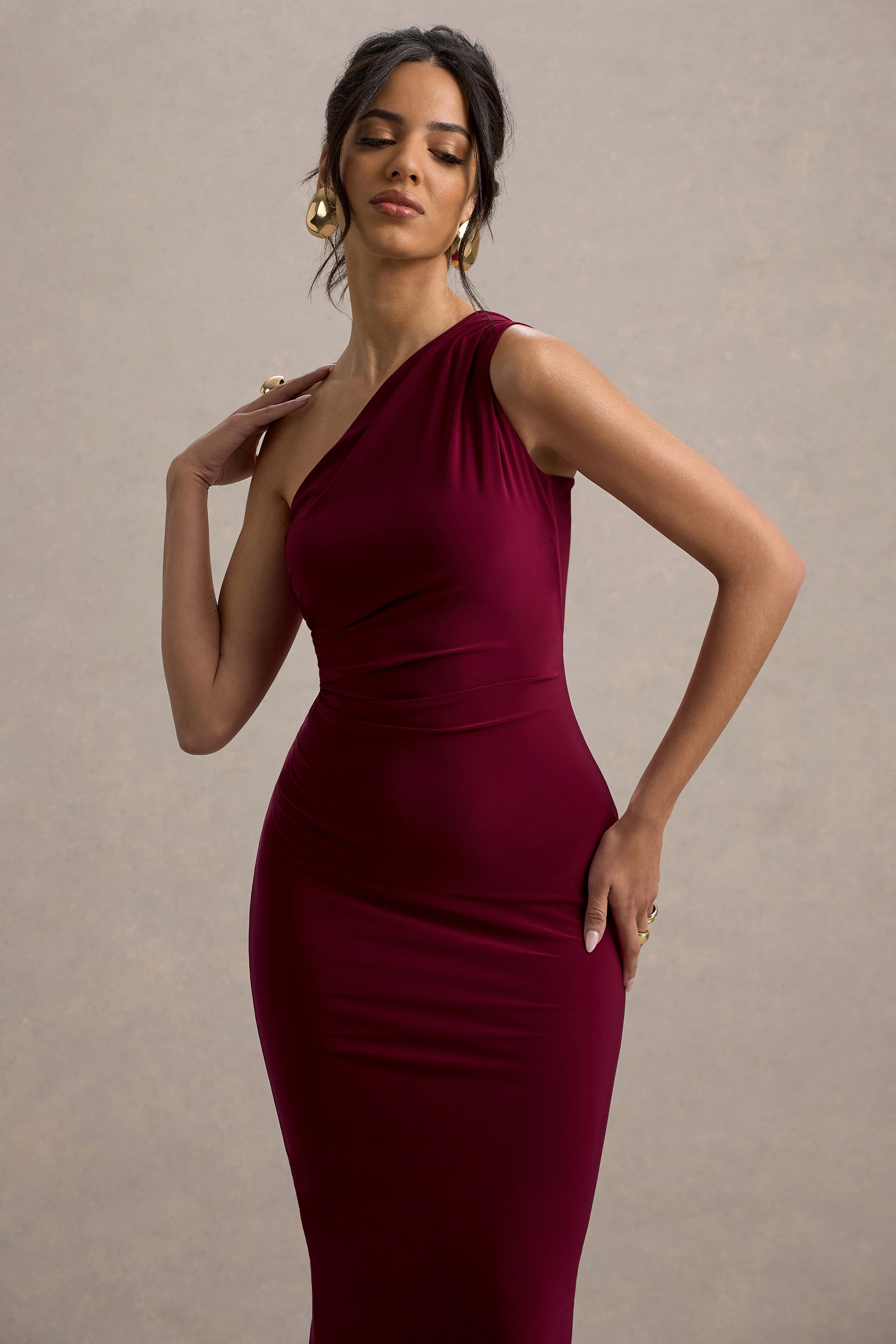 Venetia | Burgunderrot Maxi-Kleid mit Ein-Schulter-Design und Rückenschnürung