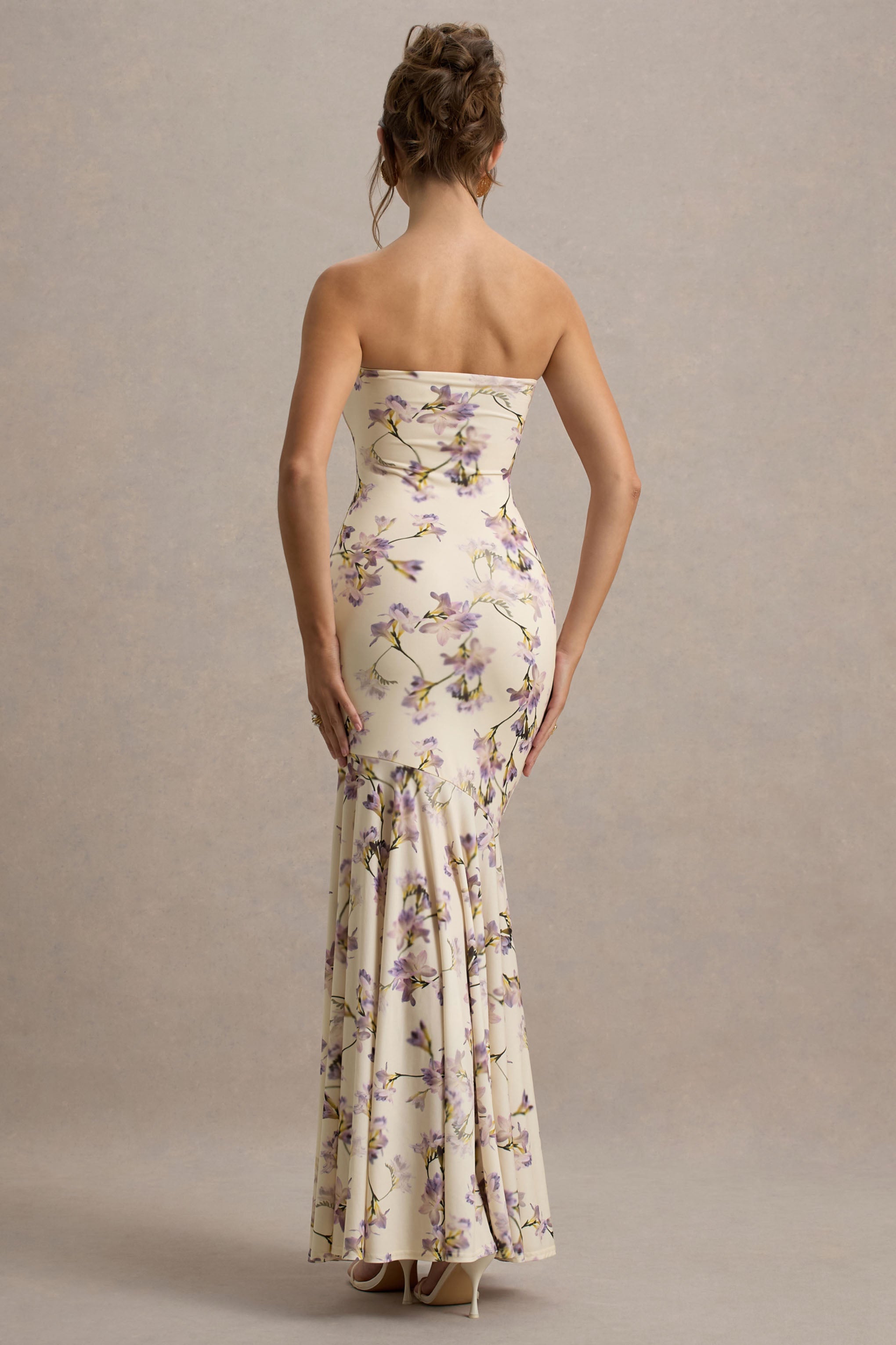 Callie | Zitronengelbes Bandeau-Maxikleid mit Blumenmuster und Fischschwanz-Schnitt