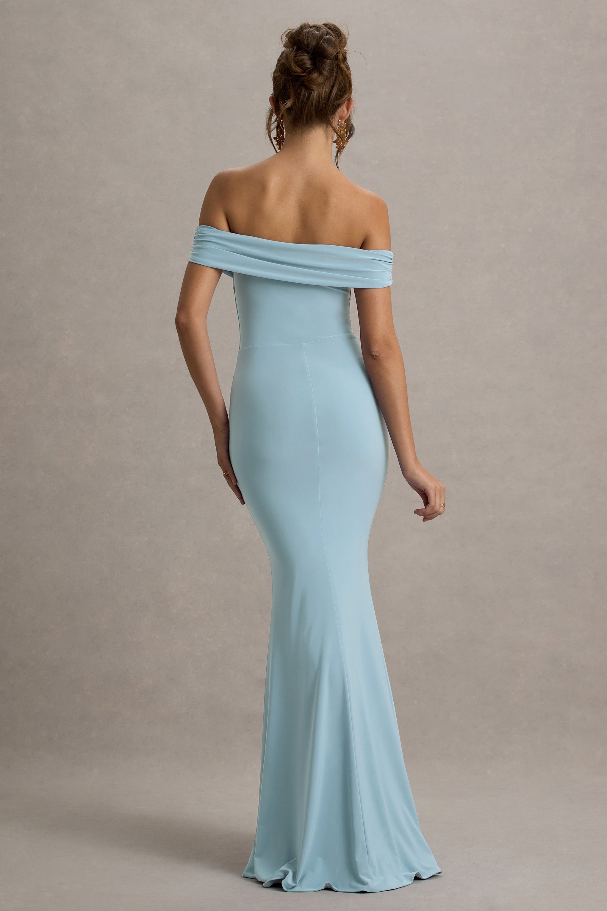 Law of Attraction | Puderblaues Bardot-Maxikleid mit drapierter Teilung