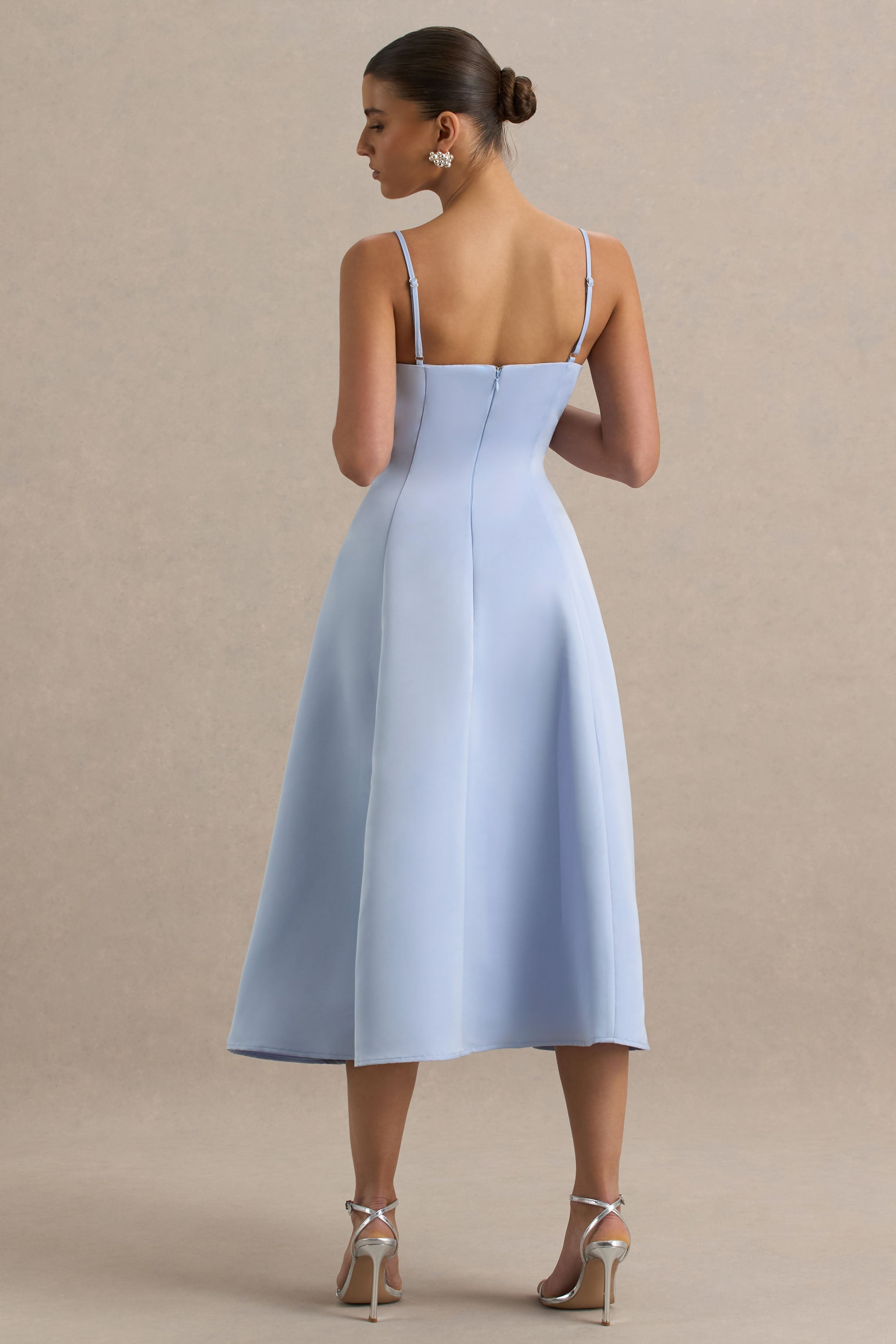 Mally | Puderblaues Sweetheart-A-Linien-Midikleid