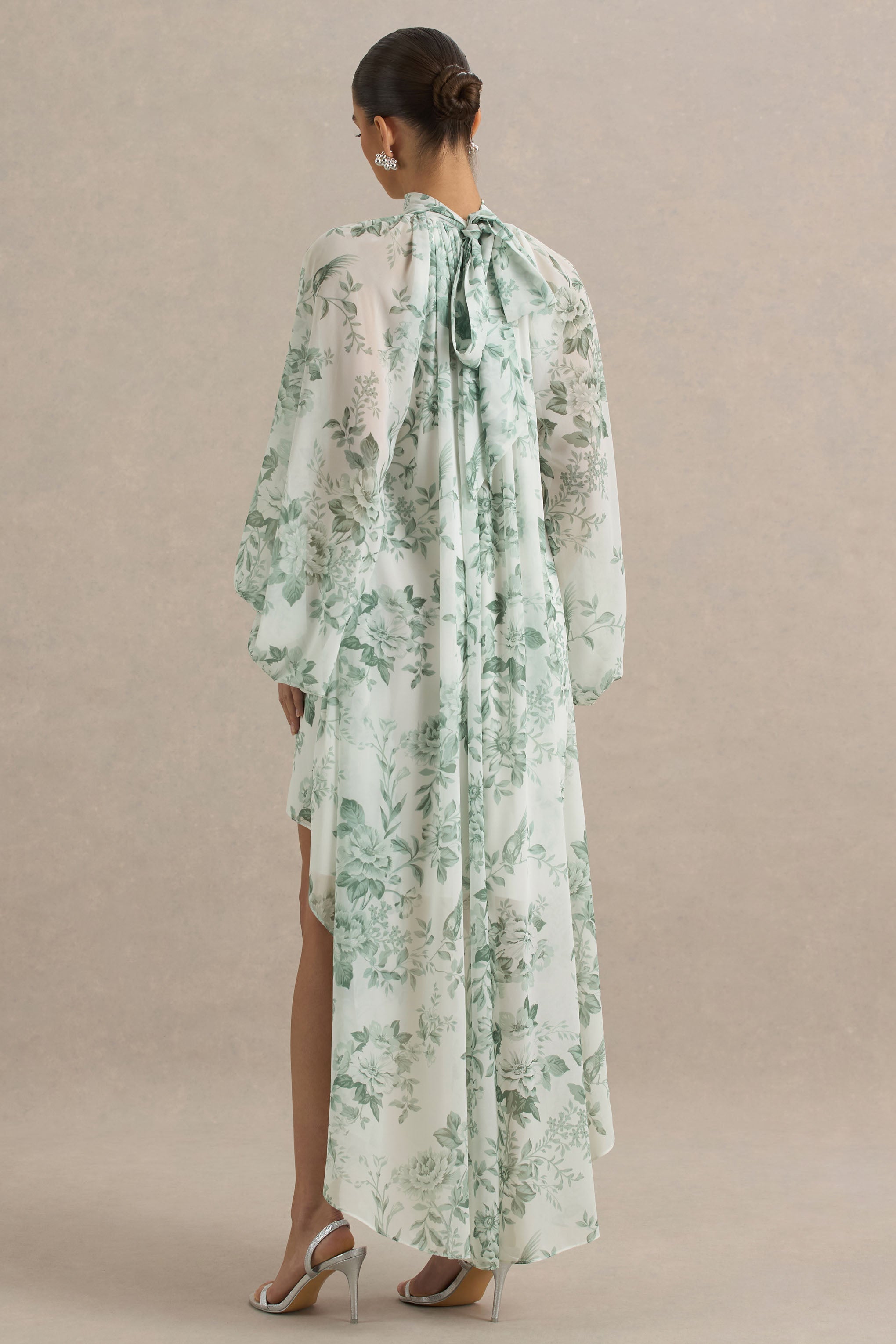 Delphia | Grünes Maxikleid mit Blumenmuster und hohem Ausschnitt